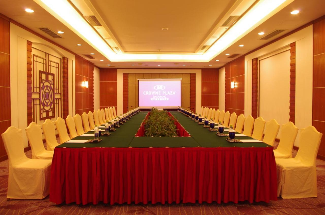 Crowne Plaza Zhanjiang Kang Yi, An Ihg Hotel Exterior photo
