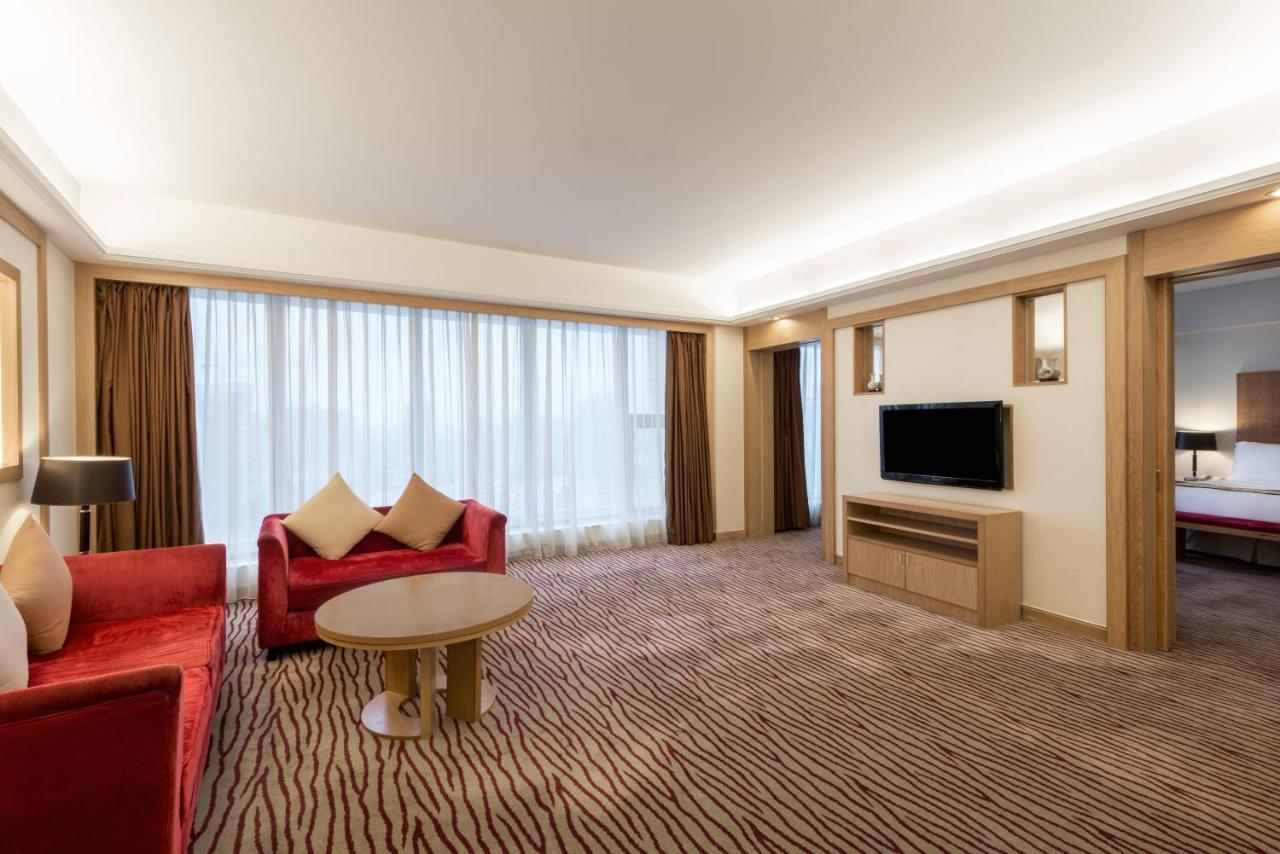 Crowne Plaza Zhanjiang Kang Yi, An Ihg Hotel Exterior photo